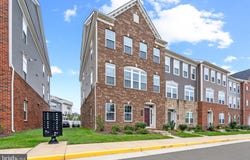 42679 ASGARD Terrace, STERLING, VA 20166