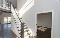 8 Mapleton Court, Clifton Park, NY 12065