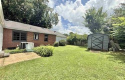 1803 E 33rd St, Sheffield, AL 35660
