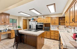 662 S Boyd, Kerman, CA 93630
