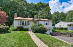 14 Richard Lane, Prospect, CT 06712