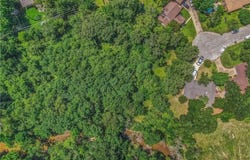 3814 Valley Oaks Drive, Bryan, TX 77802