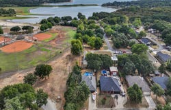 780 Stribling Circle, Azle, TX 76020