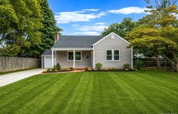 2 Storey Avenue, Central Islip, NY 11722