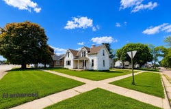 1025 2nd St., Hull, IA 51239