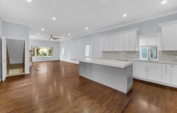1915 Dewey Avenue, Evanston, IL 60201