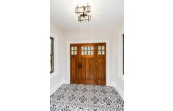 330 S River Lane, Geneva, IL 60134