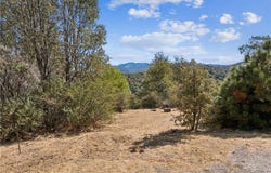 289 Glen Avon Drive, Cedar Glen, CA 92321