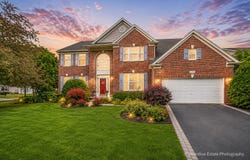 6096 Russell Drive, Hoffman Estates, IL 60192