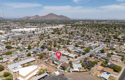 2402 N 36TH Place, Phoenix, AZ 85008