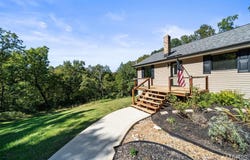 675 Rocky Top Road, Pacific, MO 63069