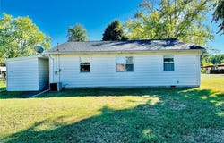 606 E Plum Street, Percy, IL 62272