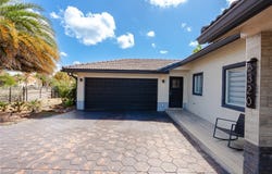 6320 NW 199th St, Hialeah, FL 33015