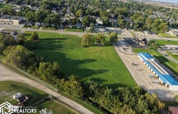 1300 S 2Nd Avenue E, Newton, IA 50208