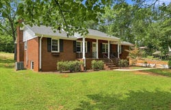 149 Coldstream Drive, Boiling Springs, SC 29316