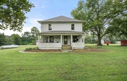 408 E Emerson Street, Peru, IA 50222