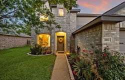 2012 Collington Drive, Roanoke, TX 76262