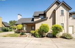 360 MIA Ln, Eugene, OR 97401