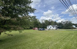 14340 S Eagle Valley Road, Tyrone, PA 16686