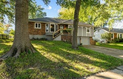 1200 Downing Street, Liberty, MO 64068