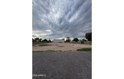 2468 E DESERT Lane, Gilbert, AZ 85234