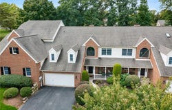4666 Pinehurst Circle, Upper Saucon Twp, PA 18034