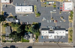 290 N 3RD St, Harrisburg, OR 97446