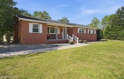 1105 Oak Avenue, Hamlet, NC 28345