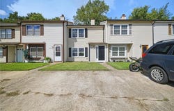 1027 Commonwealth Place, Virginia Beach, VA 23464