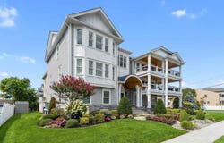 401 W BRIGANTINE Ave, Brigantine, NJ 08203-2545