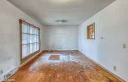 1507 S Sergeant Avenue, Joplin, MO 64804