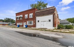 102 MAIN Street, Tallula, IL 62688