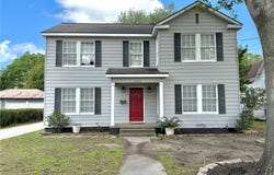 1403 N Bridge Street, Victoria, TX 77901