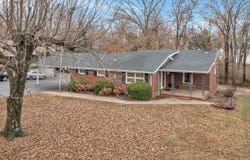 38 Elmhurst Lane, Murray, KY 42071