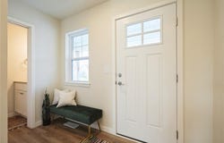 7104 Waterview Dr, Cedar Rapids, IA 52404