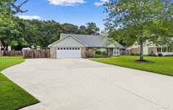 5317 Rowe Trl, Pace, FL 32571