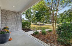 646 Crown Pointe Drive, Hampstead, NC 28443