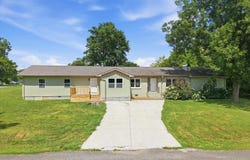 42 1st Avenue E, Grant, AL 35747