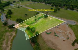141 Woodbridge Boulevard, Bowie, TX 76230