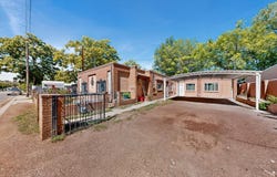 2215 Hooper Road SW, Albuquerque, NM 87105