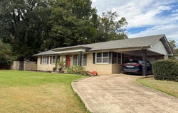 1302 Walnut Street, Arkadelphia, AR 71923