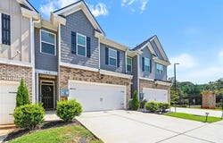 102 Hampton Circle, Mcdonough, GA 30253