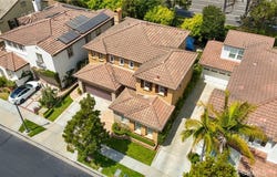 5 Upland, Irvine, CA 92602