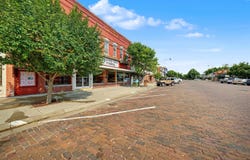 115 N Main St, Lindsborg, KS 67456
