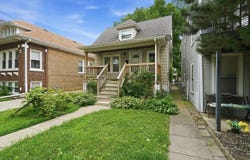 1329 MAPLE Avenue, Berwyn, IL 60402