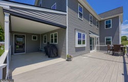 212 CEDAR Drive, LEOLA, PA 17540