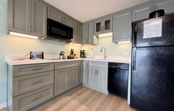 82 2nd St, Cedar Key, FL 32625