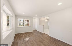 208 CEDAR Avenue W, OAKLYN, NJ 08107