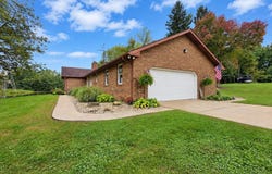 61801 Myrtle Trail, South Bend, IN 46614