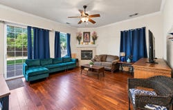 1278 Bonhurst Drive, Redding, CA 96003